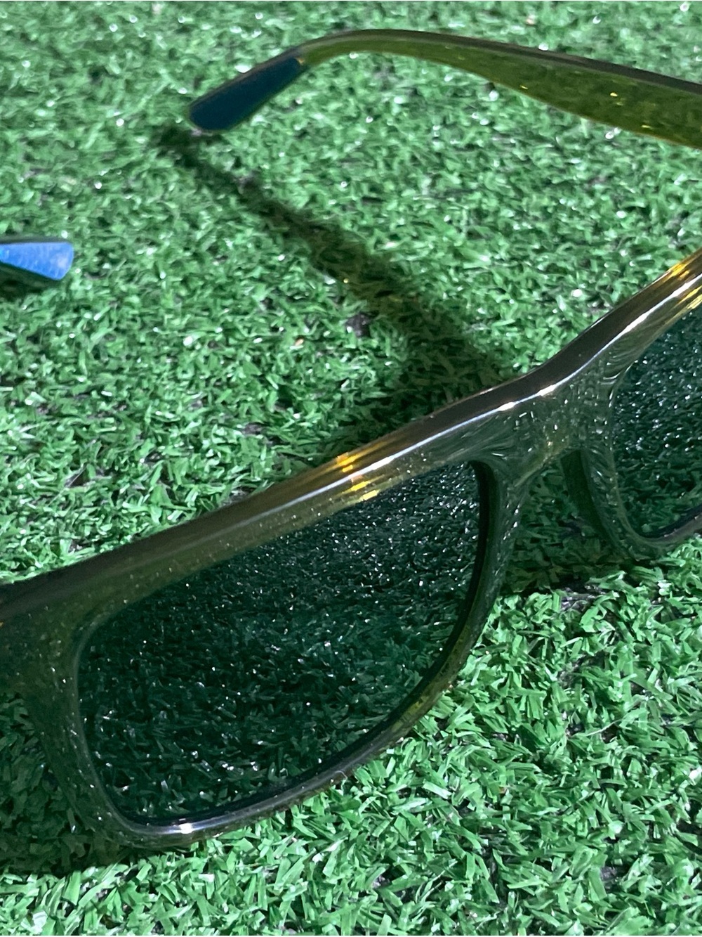Authentic Coach Olive Green Rectangular Sunglasses - Picture 2 of 4